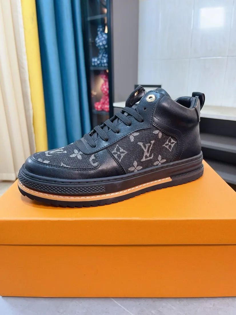 Ex-factory price 420🌹🌹[LV] The latest masterpiece of high-top men's shoes: the upper is made of Italian imported first-layer cowhide with special materials➕full genuine leather lining🔥, making walking more convenient and comfortable! Exclusive new style, stunning work [color]! Create a fashionable personality to set off your uniqueness! A must-have for trendy men! Classic🔥Number: 38-44